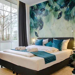 https://urban-escapes-studio-9.getmunichhotels.com