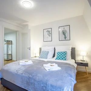 https://apt-coview-design-mit-2-schlafzimmern-kche-nhe-airport.dresdenhotels.net