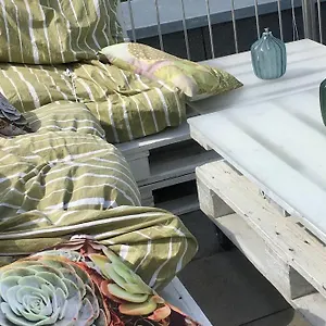 https://apt-vip-design-m-dachterrasse.dresdenhotels.net
