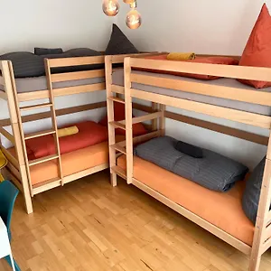https://gemtliches-privatzimmer-garten-in-geteilten-haus-nahe.getmunichhotels.com